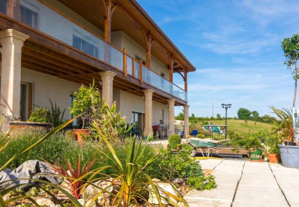 La Découverte, Jacuzzi, Sauna, Et Terrasse Avec Vue Sur Lac à La Campagne Entre Toulouse Et Auch - Gimont