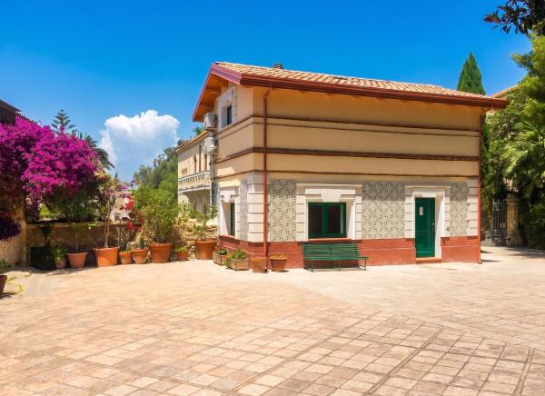 Comfy House In Crotone, Fenced Garden - Crotone
