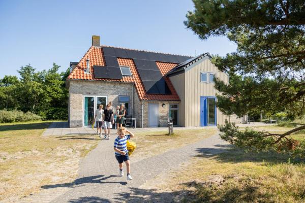 Familieboerderij Met Privé Binnenzwembad En Sauna | 12 Personen - Friesland