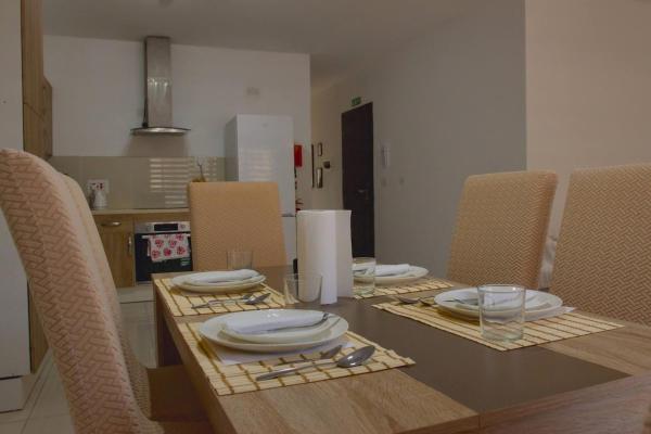 Zdjęcie 7: Spacious & Cosy 3BR Apt with Private Balconies by 360 Estates