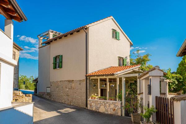 Holiday House Rea With Bbq And Two Terrace - Buzet