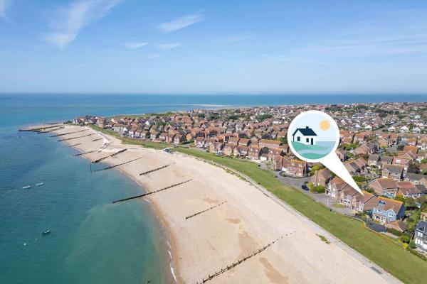 Wonderful Seafront Home - Panoramic Ocean Views - Pagham Beach