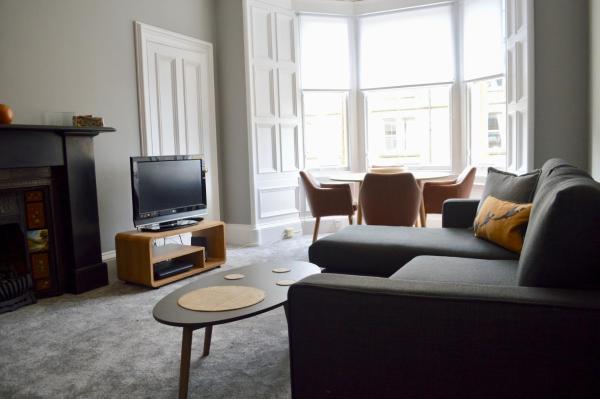 Stylish 2 Bedroom Bruntsfield Apartment In Edinburgh - Edinburgh