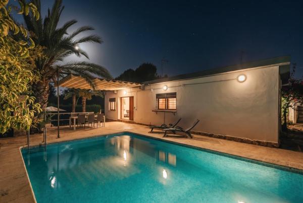 Villa Entrepinos - Jardín, Piscina Y Tranquilidad - Paterna