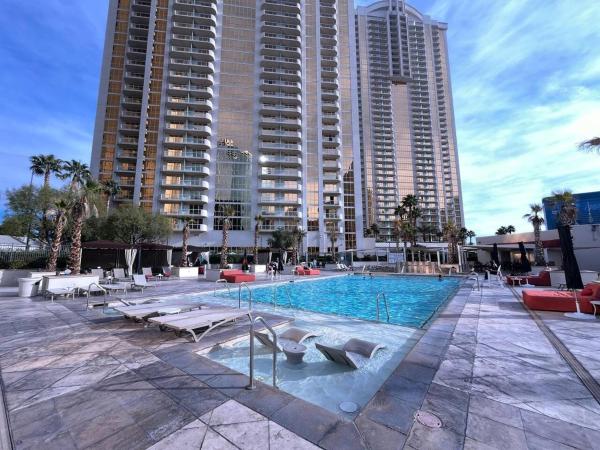 A la foto es mostra l'objecte MGM Signature No Resort Fees, Jacuzzi & Pools situat a la ciutat de Las Vegas.