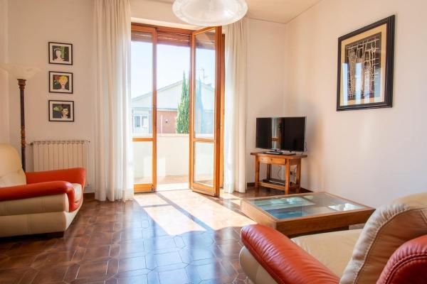 Terraced House - Quiet Neighborhood - Free Parking - Florencia
