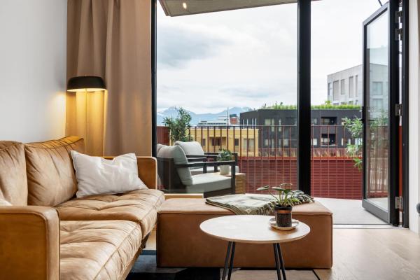 Vervet Apartment - Premium City Stay With Balcony - Tromsø