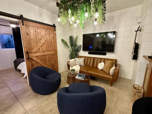 4 Min Walk To Beach And Restaurants - El Segundo, CA