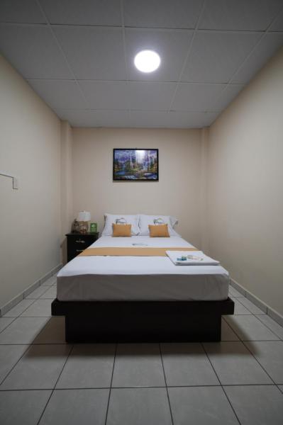 Rivera's Hotel - El Salvador