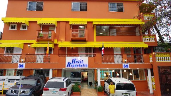 Nella foto è visibile l'oggetto Hotel Riparbella situato nella città di Ciudad Nueva.