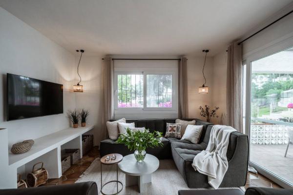 Cozy Home Wterrace & Pool Nr Beach & Gym - Sitio de Calahonda