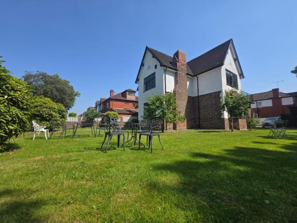 Luxury Cottage Stay Rooms Free Wifi Old Trafford Manchester - Cheadle