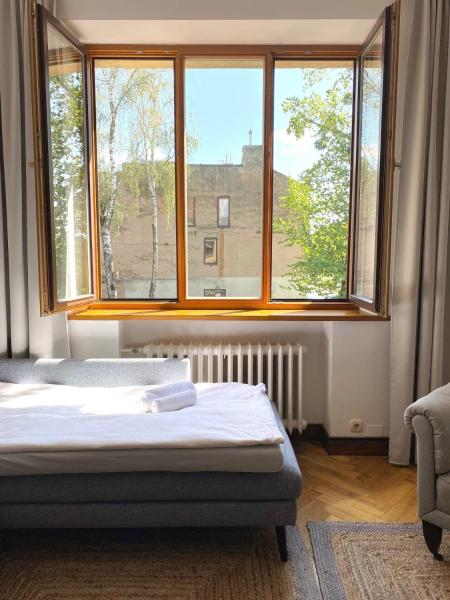 Spacious Old Town Apt, 3 Rooms, Sleeps 6-7 - Kaunas