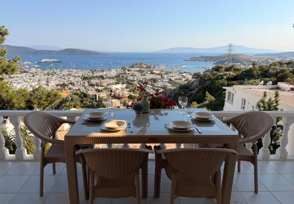 Bodrum Burcu Villa , Magnificent Sea View, Cozy, Free Otopark, Free Wifi - Torba