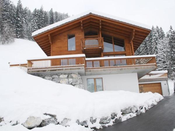 Apartment Nubes- Chalet Appartement-fewo- Dusche Oder Bad- Wc 12-bettwohnung By Interhome - Jaun