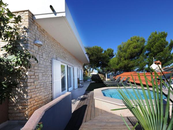 Apartment Wunderschöne Wohnung In Crveni Vrh Mit Grill- Terrasse Und Garten By Interhome - Piran