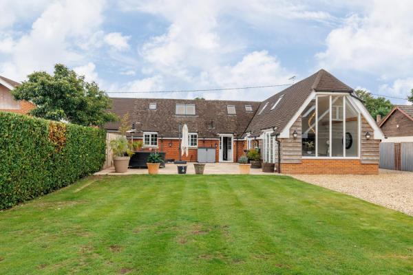 Forest Edge By Grandeur Property - Fordingbridge