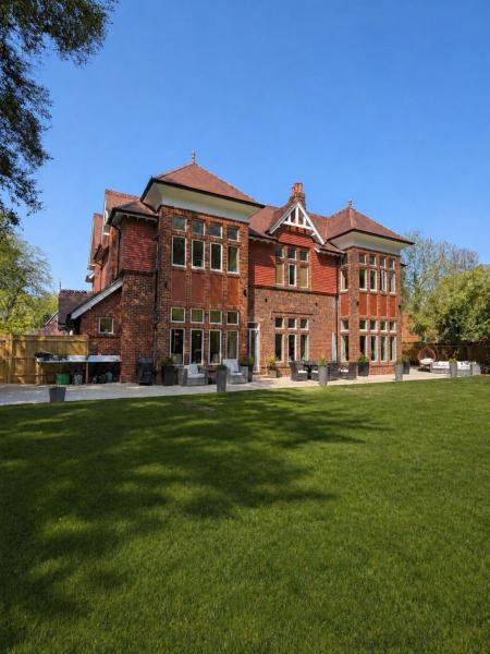Clarendon House By Grandeur Property - Bournemouth