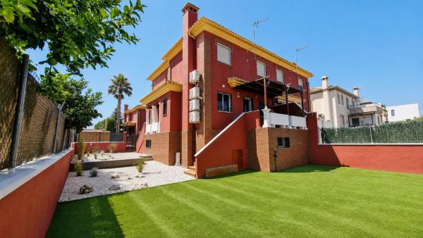 Velez Nazari Villalola - Spain