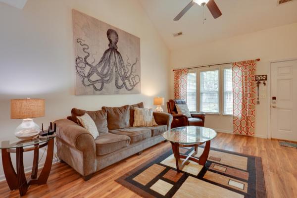 Charleston Townhome Near Credit One Stadium - Charleston, SC