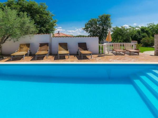Apartment Pied-a-terre-2 By Interhome - Novigrad