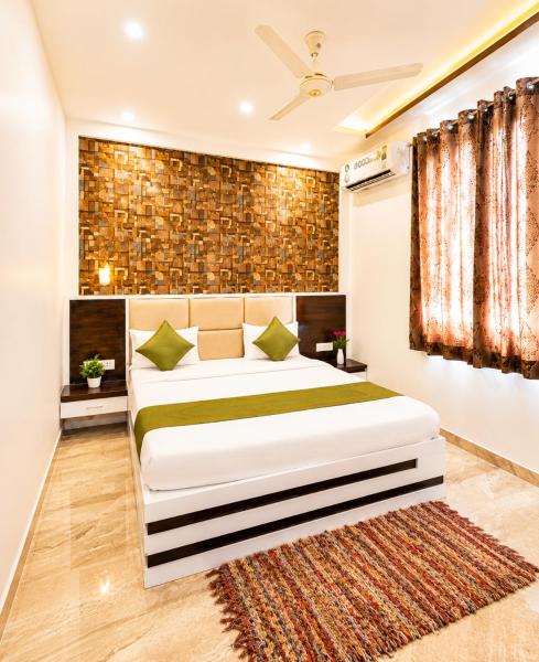 The Sky Hotel With Swimming Pool - Agra