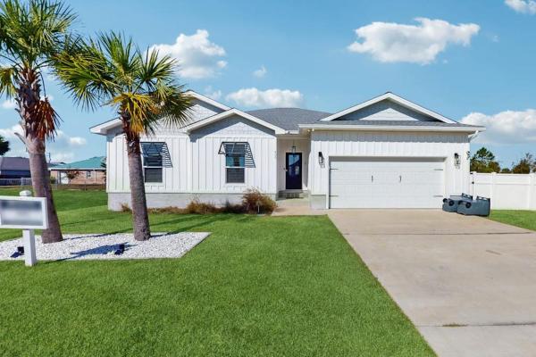 Dog Friendly Coastal Retreat With Fenced Yard Private Pool Golf Cart And Cove - Mexico Beach, FL