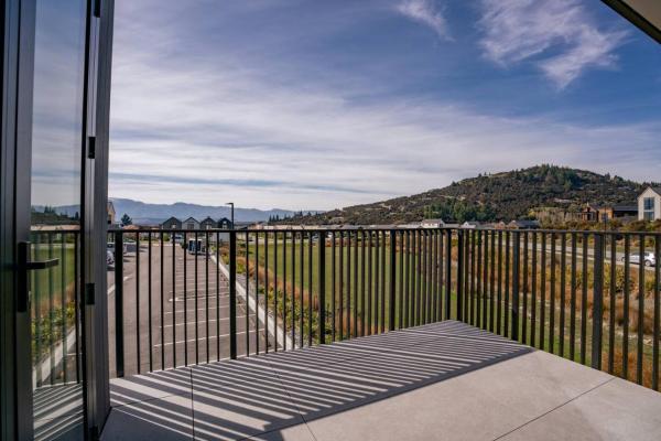 Stylish & Modern Wanaka Townhouse - Your Dream Holiday Awaits - Wanaka