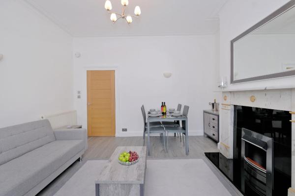 Modern West End 2 Bedroom - 亞伯丁