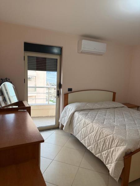 Family Apartment Seaview - Durrës