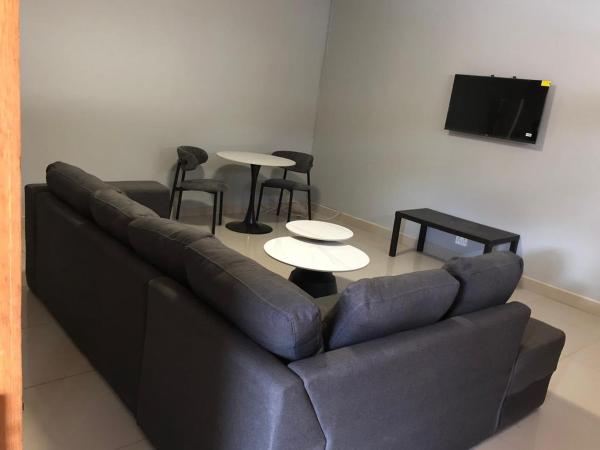 Fully Equipped 2 Bedroom, Modern And Secure - Lesotho