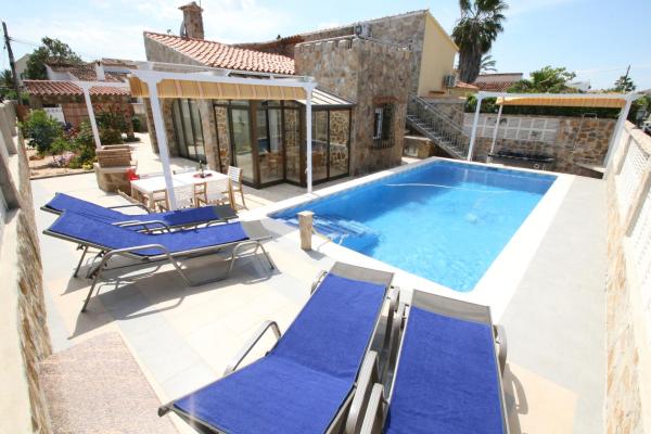 A la foto es mostra l'objecte Villa Sonnenschein situat a la ciutat de Miraflor.
