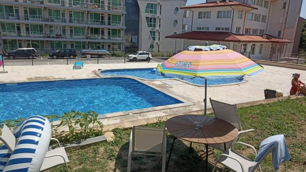 J'adore Byala, Bulgaria, Apartament Cu Piscina - Obzor