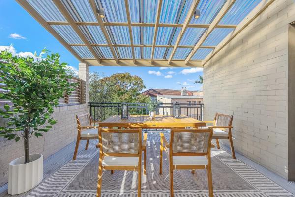 Stylish 2 Bedroom Apartment With Outdoor Living & Parking - Strathfield