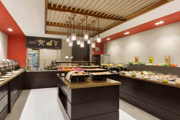 Foto 3: Ramada by Wyndham Downtown Dubai
