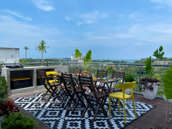 The Coastal Penthouse Pd, Seaview, Bbq, 4-10pax - Port Dickson
