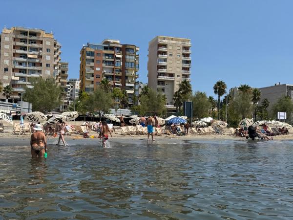 Vollga Four Seasons Apartment - Durrës