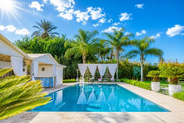 Na fotografii je vidět objekt Villa de Luxe à Marrakech avec Piscine & 7 Suites nacházející se ve městě Marakéš.