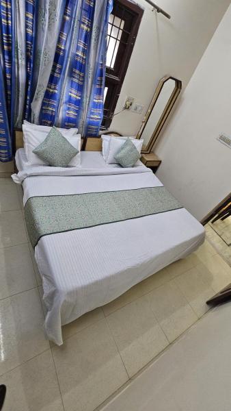 Value Stays By Amisha Palace - Jaipur