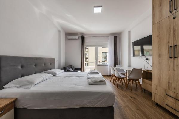 Wave & Stay Studio Durrës Waterfront By Pikhost - Durrës