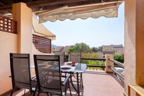 Marea Apartment - By And Service - Golfo Aranci