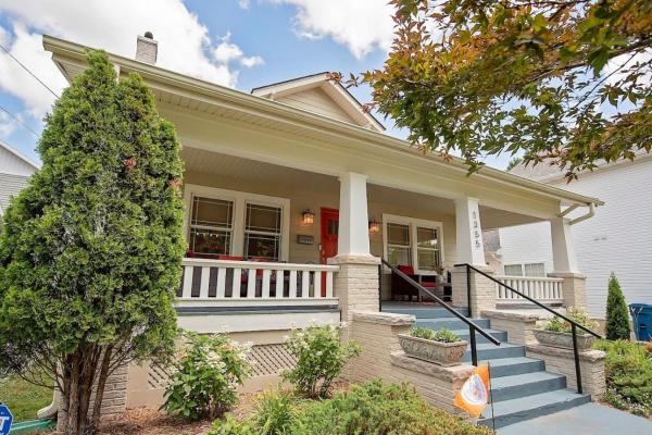 The Cherry St House Near Missouri State University - 스프링필드