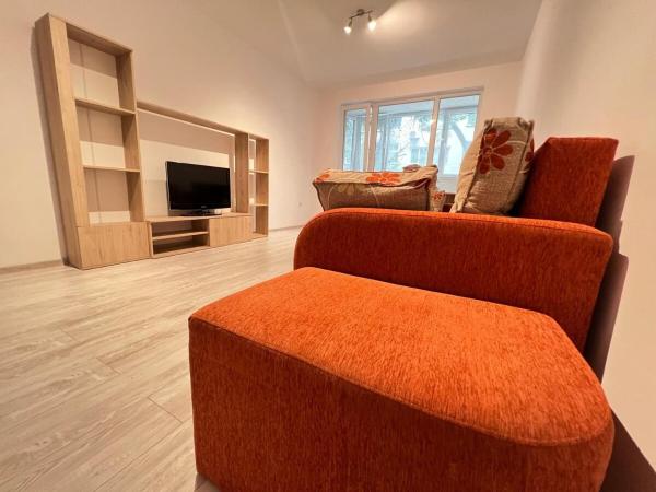 Central Comfort With Parking - Varna