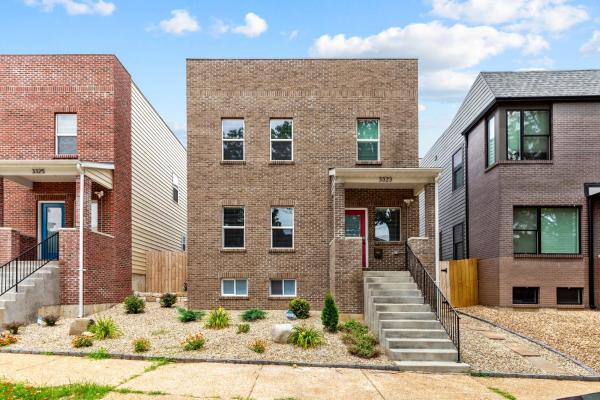 Spacious 5br Near Slu | Drive To Arch, Ballparks & Breweries | Ev Charger - St. Louis, MO