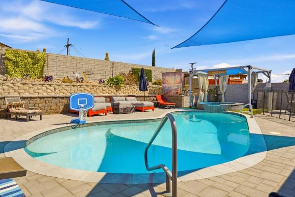 3br Family Retreat Wpool Firepit & Billiards - ラ・メサ, CA