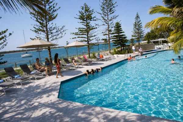 Silvershore Apartments On The Broadwater - Gold Coast