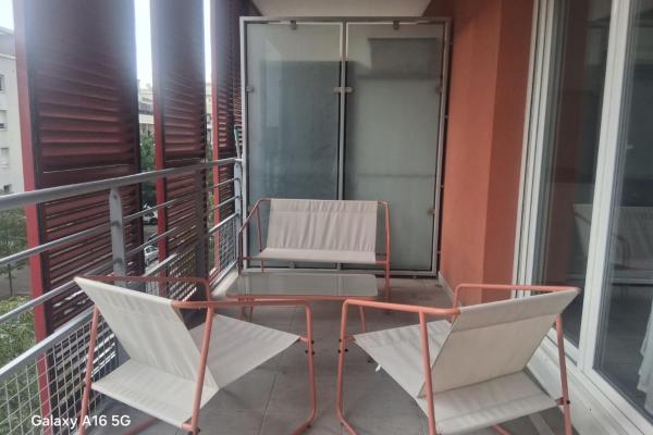 Charming Apartment With Balcony In Avignon - Avignon
