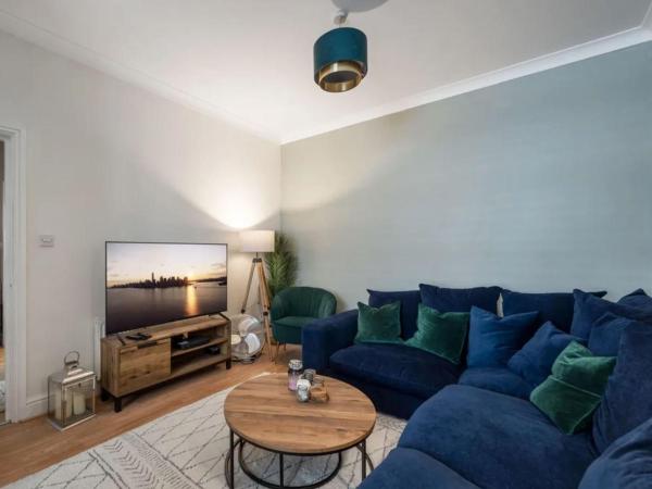 Modern 2br Flat Walk To Tube & City Sleeps 4 - Londres