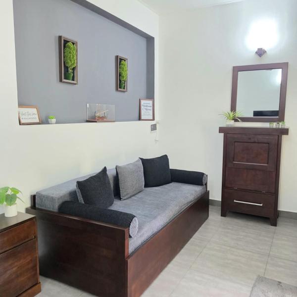 Nugegoda Convenient Cozy & Quiet Family Apartment - Colombo