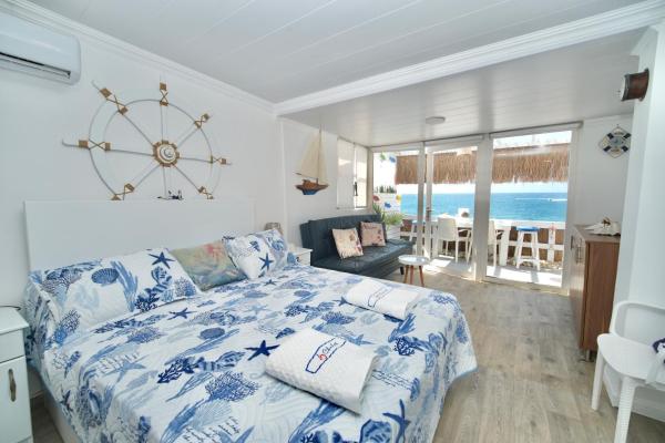 Seaside Beach Chalet In Anfeh Pearl - Líbano